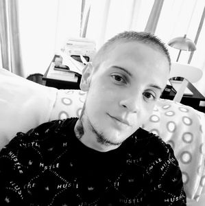 Meet your Posher, Chad